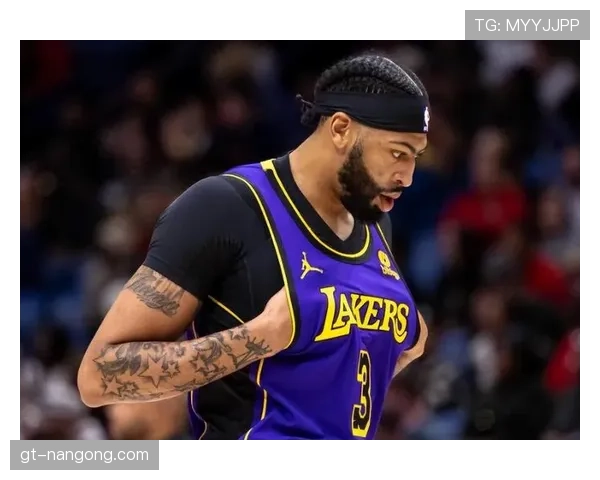 奥拉朱旺背身单打效率领先贾巴尔改写内线对抗格局