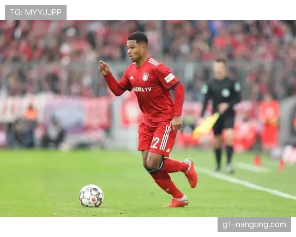 穆西亚拉：技术天赋与身体对抗能力的持续博弈解析