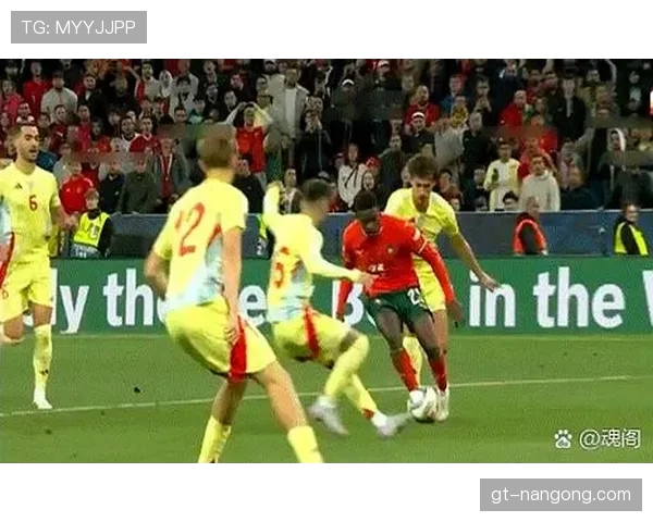 点球规则：禁区内犯规的判罚依据与关键条件