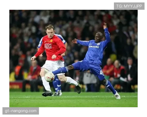 琼阿梅尼 vs 布斯克茨：后腰战术理解与执行差异分析